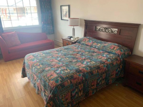 Hotels in Colchester County